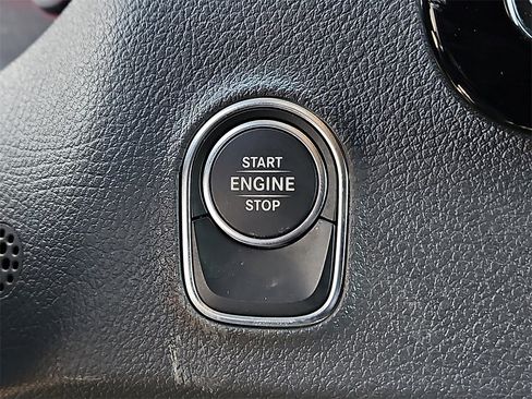 Used 2025 Mercedes-Benz Sprinter 2500 image 24