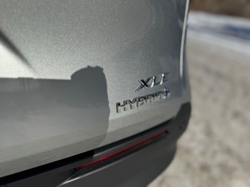 Certified 2024 Toyota Sienna XLE image 46