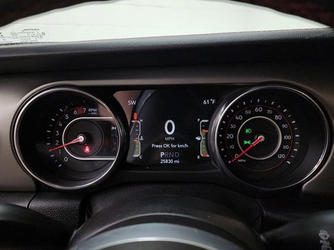 Used 2019 Jeep Wrangler Unlimited Rubicon AWD/4WD image 17
