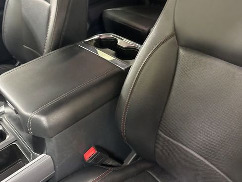 Used 2024 Ford F350 Lariat w/ Black Appearance Package image 16