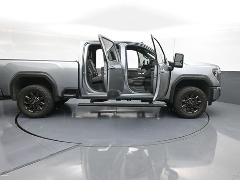 Used 2024 GMC Sierra 2500 AT4 w/ AT4 Premium Plus Package image 43
