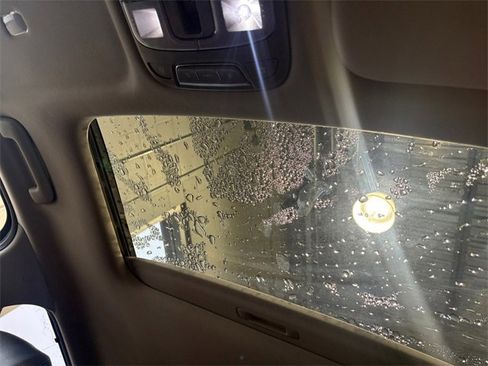 Used 2020 Kia Telluride EX w/ EX Premium Package image 23