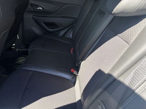 Used 2022 Buick Encore Preferred w/ Safety Package AWD/4WD image 17