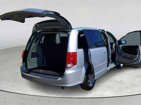 Used 2011 Dodge Grand Caravan Mainstreet w/ PWR Convenience Group image 13