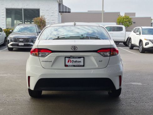 Used 2024 Toyota Corolla LE FWD image 3