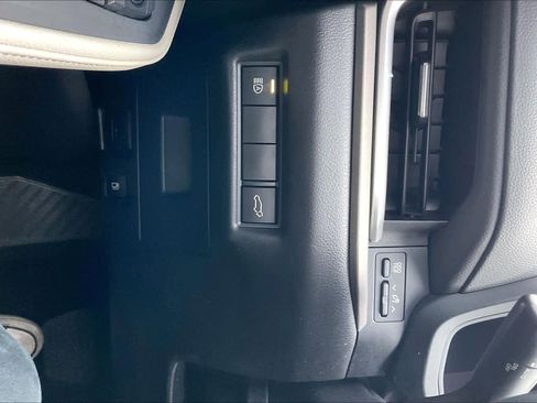 Used 2024 Toyota Grand Highlander XLE image 33