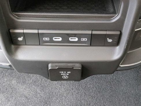 Used 2026 RAM 1500 Laramie AWD/4WD image 15
