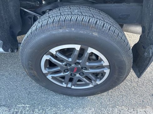 Used 2024 Toyota Tacoma TRD Sport RWD image 9