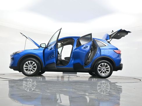 Used 2020 Ford Escape SE image 57