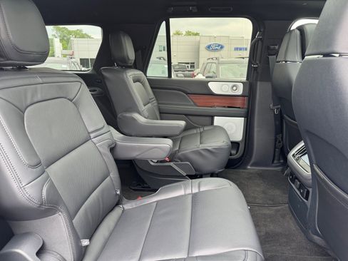 New 2024 Lincoln Navigator L Reserve image 27