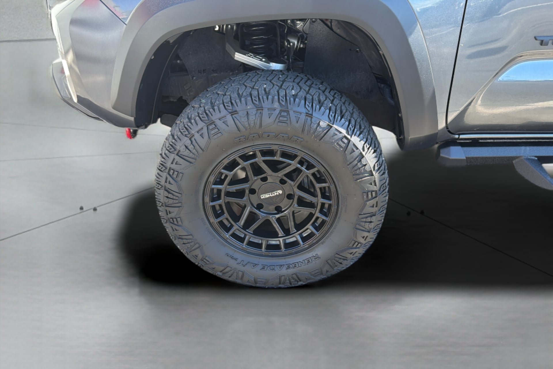 Used 2021 Toyota Tacoma TRD Off-Road AWD/4WD image 36