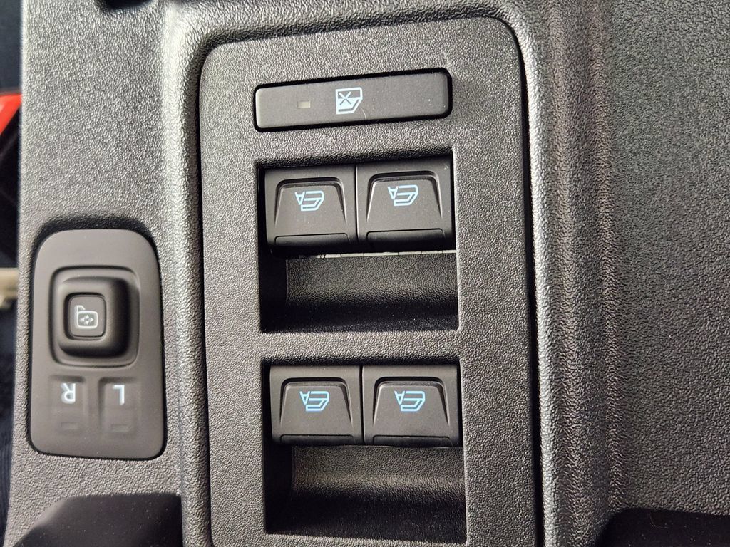 New 2026 Ford Bronco Heritage Edition AWD/4WD image 17