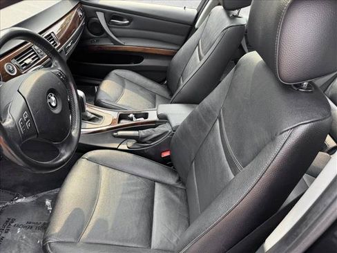 Used 2011 BMW 335i xDrive Sedan AWD/4WD image 11