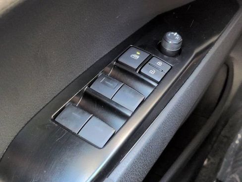 Used 2025 Toyota Camry SE FWD image 20