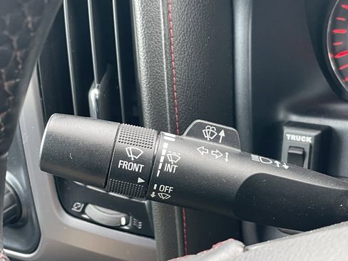 Used 2016 GMC Sierra 2500 SLT w/ All-Terrain HD Package image 18