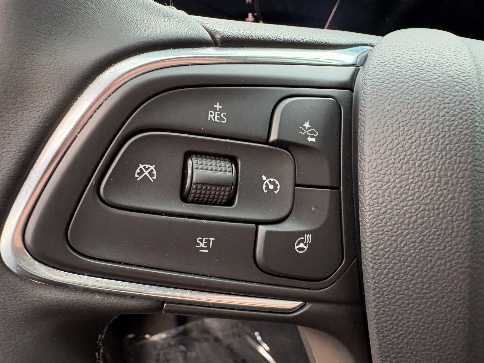 Used 2024 Buick Encore GX Avenir w/ Avenir Technology Package FWD image 19