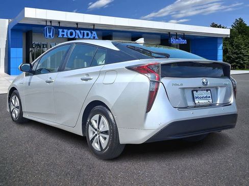 Used 2017 Toyota Prius Four FWD image 22
