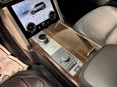 Used 2021 Land Rover Range Rover Westminster Edition image 14