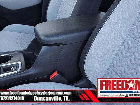 Used 2022 Chevrolet Equinox LT FWD image 35