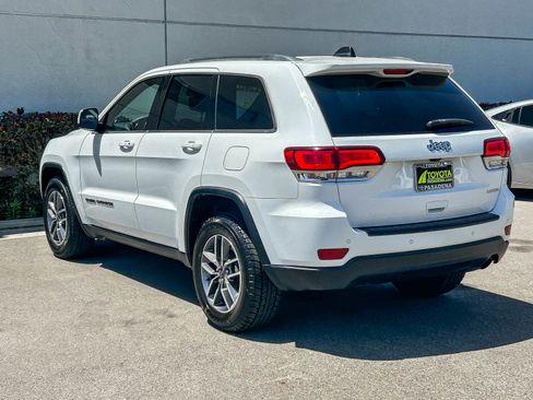 Used 2020 Jeep Grand Cherokee Laredo w/ Laredo X Package RWD image 8