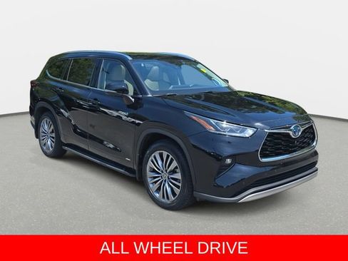 Used 2021 Toyota Highlander Platinum AWD/4WD image 3