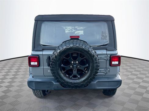 Used 2021 Jeep Wrangler Unlimited Willys image 7
