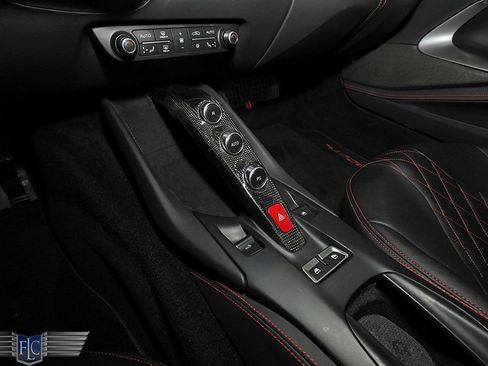 Used 2021 Ferrari 812 GTS RWD image 27