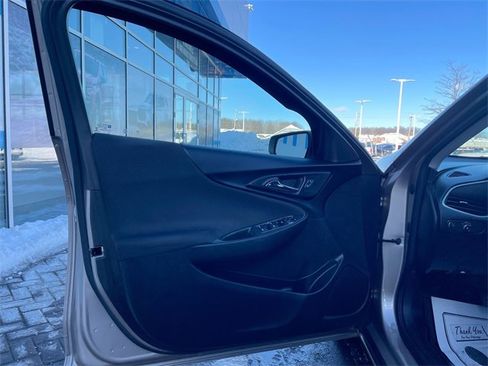 Used 2022 Chevrolet Malibu RS image 20