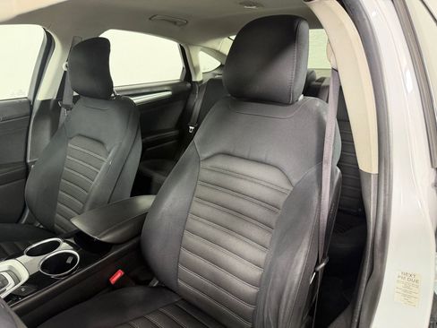 Used 2013 Ford Fusion SE FWD image 10