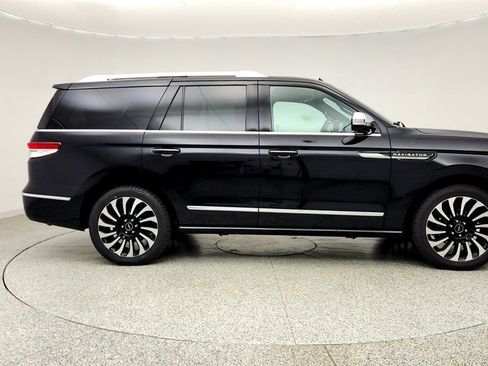 Used 2022 Lincoln Navigator Black Label AWD/4WD image 4