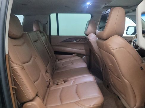 Used 2015 Cadillac Escalade ESV Platinum AWD/4WD image 19