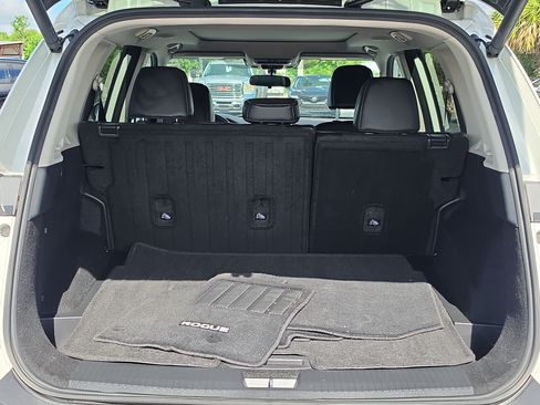 Used 2021 Nissan Rogue SV w/ Premium Package FWD image 7