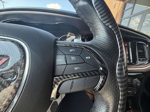 Used 2019 Dodge Charger Scat Pack w/ Dynamics Package RWD image 23