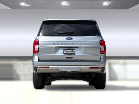 Used 2022 Ford Expedition XLT RWD image 9