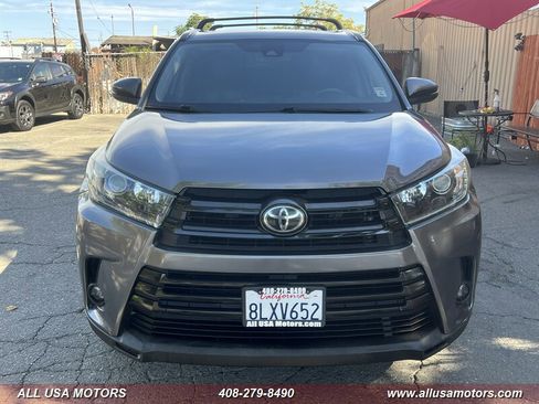 Used 2019 Toyota Highlander SE AWD/4WD image 4