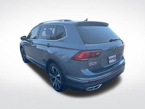 Used 2022 Volkswagen Tiguan SEL R-Line AWD/4WD image 3