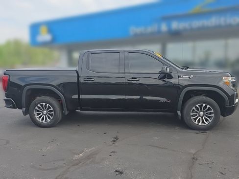 Used 2021 GMC Sierra 1500 AT4 w/ AT4 Premium Package AWD/4WD image 8