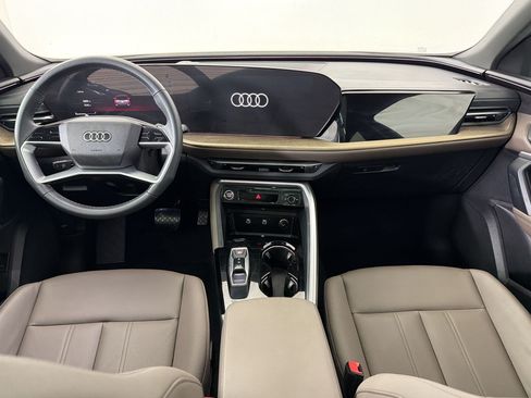 Certified 2025 Audi Q5 Premium w/ Convenience Package AWD/4WD image 15