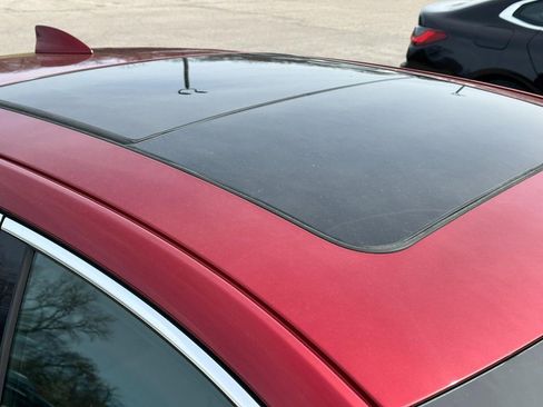 Used 2018 Chevrolet Malibu LT w/ Leather Package image 4