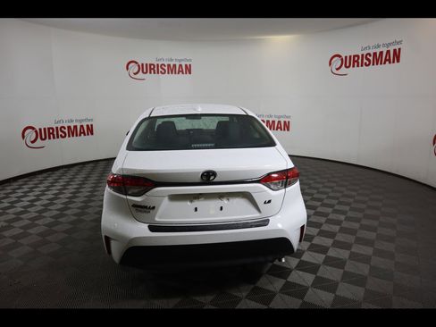 Used 2024 Toyota Corolla LE FWD image 11