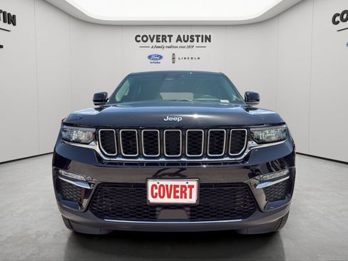 Used 2023 Jeep Grand Cherokee 4WD 4xe image 8