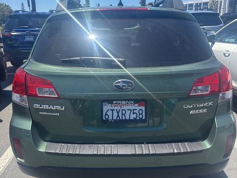 Used 2012 Subaru Outback 2.5i Limited w/ Popular Pkg 1B AWD/4WD image 3