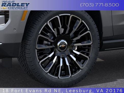 New 2026 Chevrolet Suburban High Country image 11