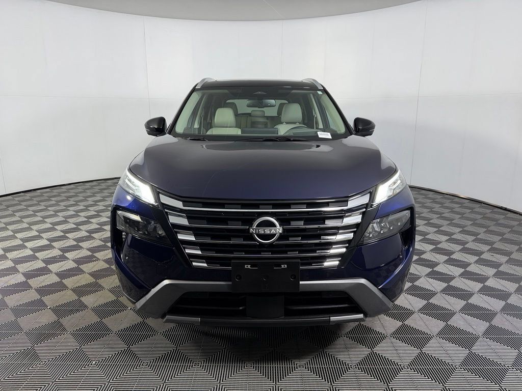 Used 2025 Nissan Rogue SL w/ SL Premium Package AWD/4WD image 3