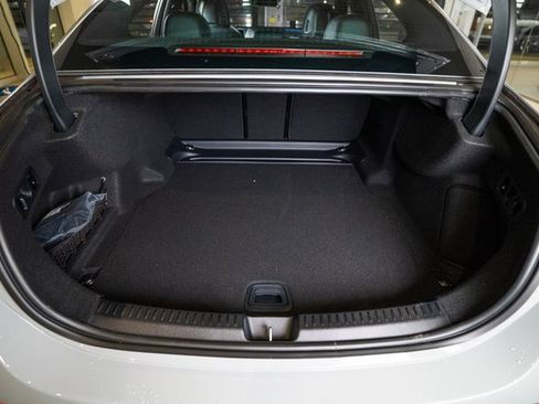 New 2026 Mercedes-Benz E 350 4MATIC Sedan image 32