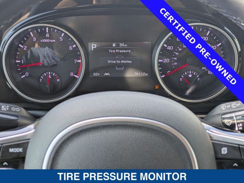 Used 2022 Kia Carnival EX FWD image 30