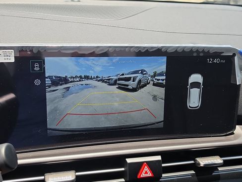 New 2026 Kia Sportage SX FWD image 25