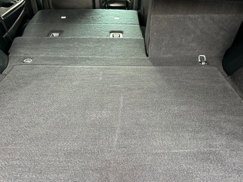 Used 2019 Jeep Grand Cherokee Limited image 16