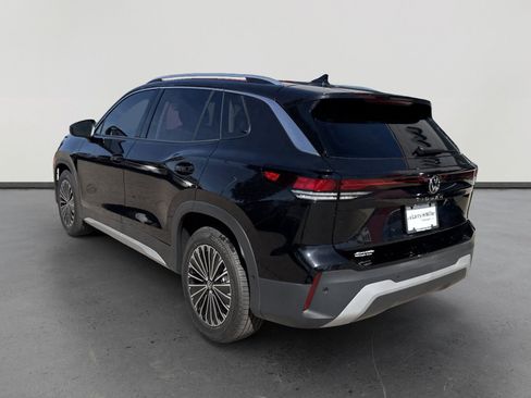 New 2026 Volkswagen Tiguan S image 4