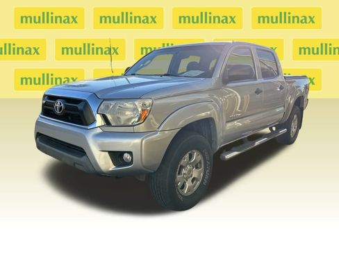Used 2013 Toyota Tacoma PreRunner image 4